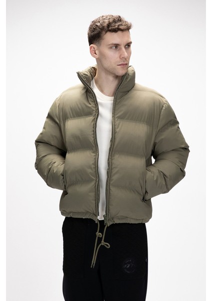 Amsterdam Haki̇ Puffer Kapüşonlu Erkek Mont fırsatları