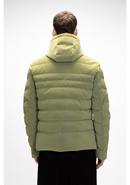 Barcelona Soluk Yeşi̇l Puffer Kapüşonlu Erkek Mont modelleri