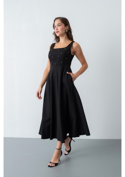 Kadın Siyah Kare Yaka Incili Midi Elbise modelleri