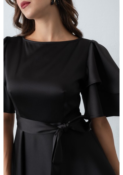 Kadın Siyah Kısa Kol Fiyonklu Midi Saten Elbise fırsatları