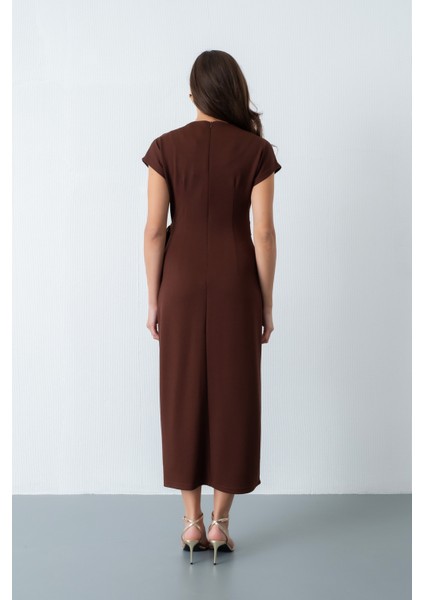 Kadın Kahverengi Toka Detay Midi Davet Elbisesi indirimleri