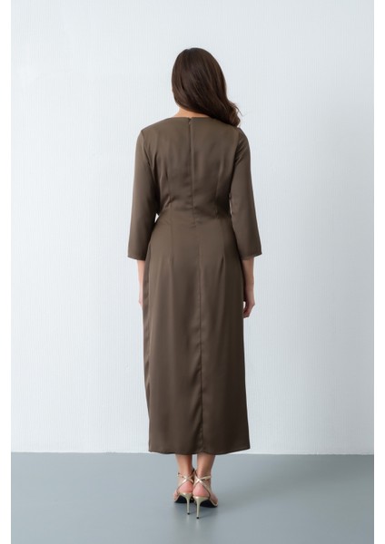 Kadın Kahverengi Aksesuar Detay Saten Davet Elbisesi indirimleri