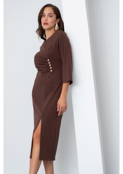 Kadın Kahverengi Düğme Detay Midi Davet Elbisesi
