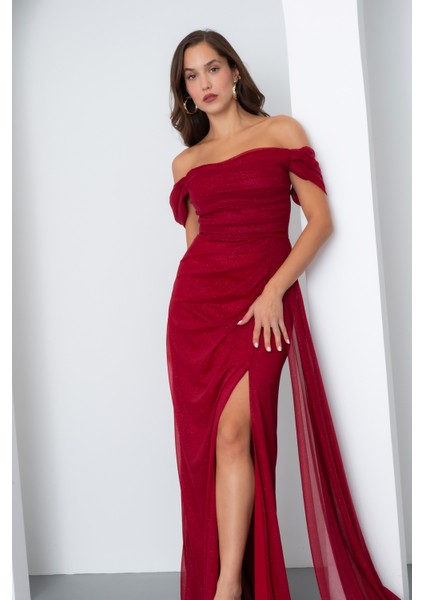 Kadın Bordo Kayık Yaka Drapeli Yırtmaçlı Uzun Simli Abiye Elbise modelleri