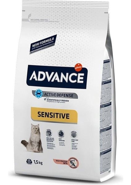 Somon Balıklı Yetişkin Kuru Kedi Maması 1,5 Kg
