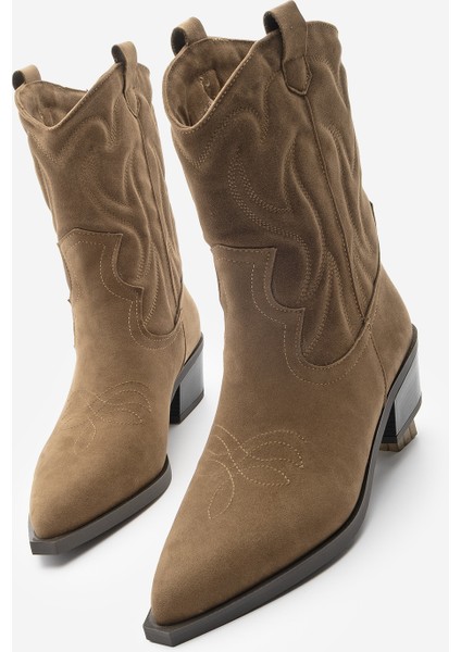 Kadın Sivri Burun Nakışlı Western Bot Nilva