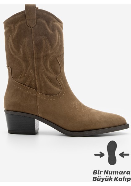 Kadın Sivri Burun Nakışlı Western Bot Nilva modelleri
