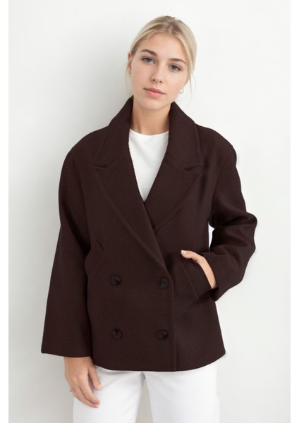 Düğmeli Kısa Kaşe Kaban fiyatları