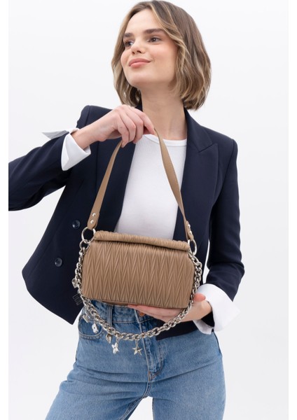 Kadın Kol Çantası C.BYN1083 fiyatları