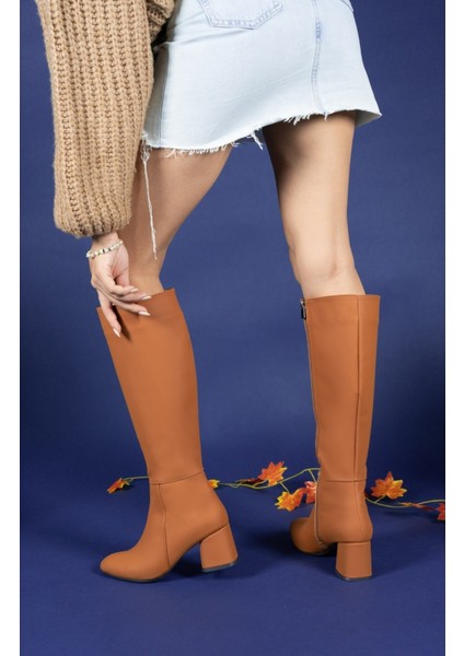 Kadın Nude Deri Kışlık Çizme – Fermuarlı, Ortopedik Tabanlı, Koku ve Ter Önleyici Rahat Tasarım