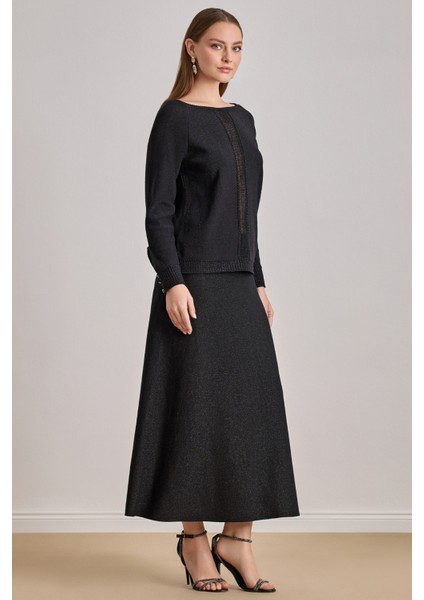 Kayık Yaka Siyah Triko Kazak