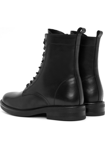 Kadın Siyah Fermuarlı Deri Postal Bot 25WFD510318