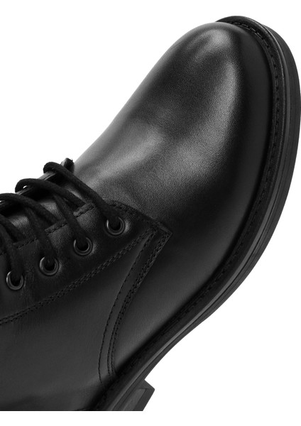 Kadın Siyah Fermuarlı Deri Postal Bot 25WFD510318