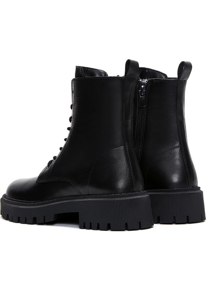 Kadın Siyah Fermuarlı Deri Postal Bot 25WFD510218