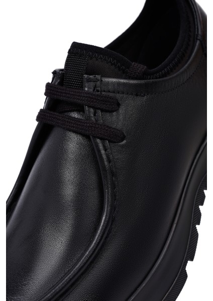 Erkek Siyah Bağcıklı Kalın Tabanlı Deri Casual Ayakkabı 25WFD632418