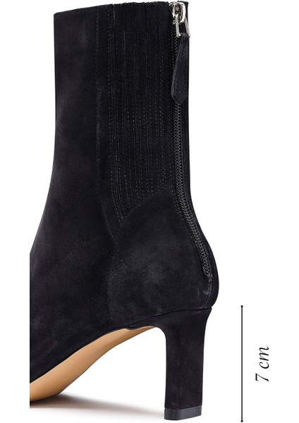Kadın Siyah Fermuarlı Kısa Topuklu Süet Deri Bot 25AFD121510 fiyatları