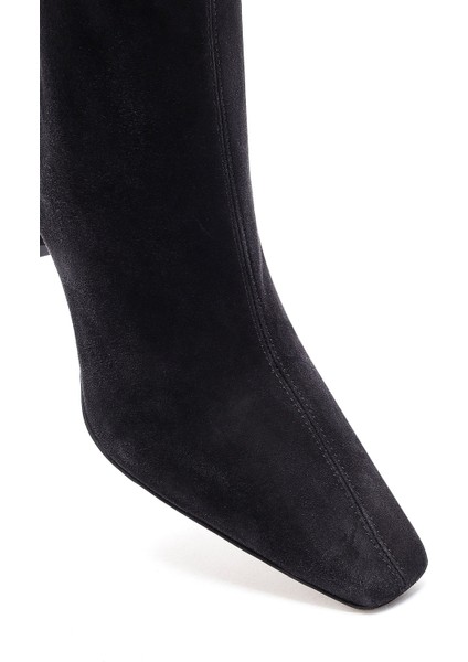 Kadın Siyah Fermuarlı Kısa Topuklu Süet Deri Bot 25AFD121510