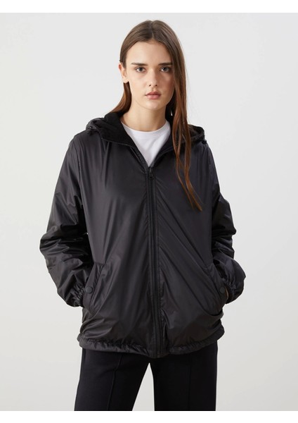 Lcwaıkıkı Classic Siyah Kapüşonlu Düz Çift Taraflı Kadın Mont fırsatları