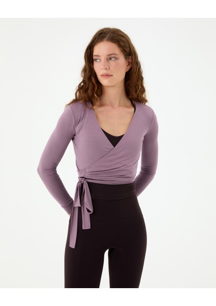 Kadın Lila Anvelop Wrap Crop -EcoVero Viskoz, Belden Bağlamalı, Vücuda Oturan, Kruvaze Tasarım, Kısa Crop Boy, Yoga, Pilates, Spor ve Günlük Aktiviteler İçin Rahat Bluz modelleri