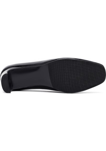 Kadın Siyah Kalın Topuklu Deri Ayakkabı 25AFD130716 indirimleri