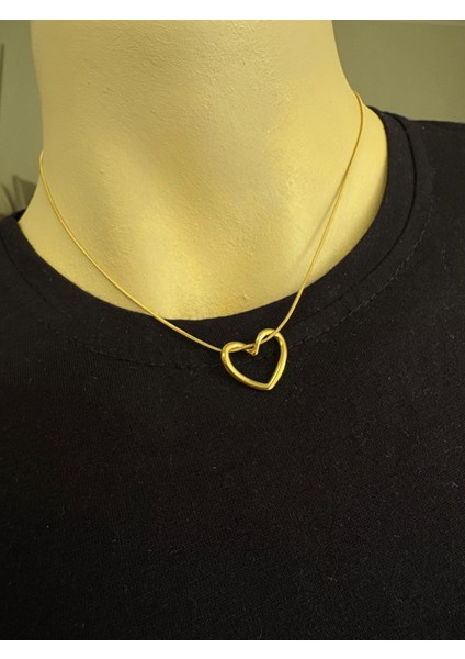 Çelik Kalp Figürlü Geçmeli Kolye