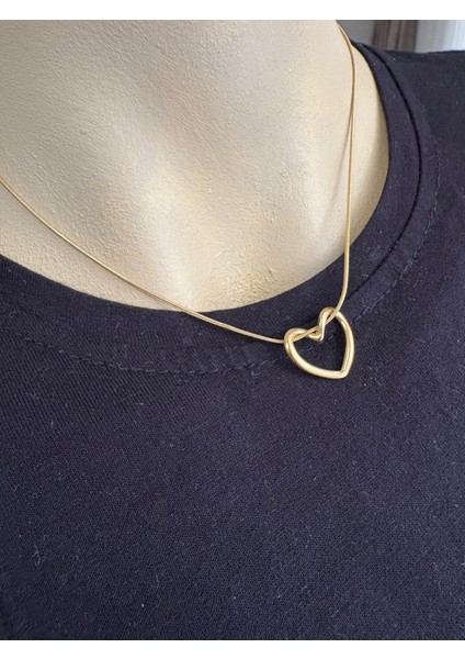 Çelik Kalp Figürlü Geçmeli Kolye modelleri