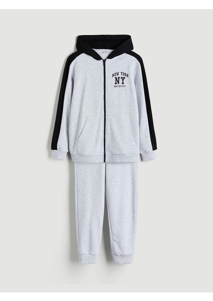 Lcw Kids Gri Kapüşonlu Erkek Çocuk Eşofman Takım modelleri