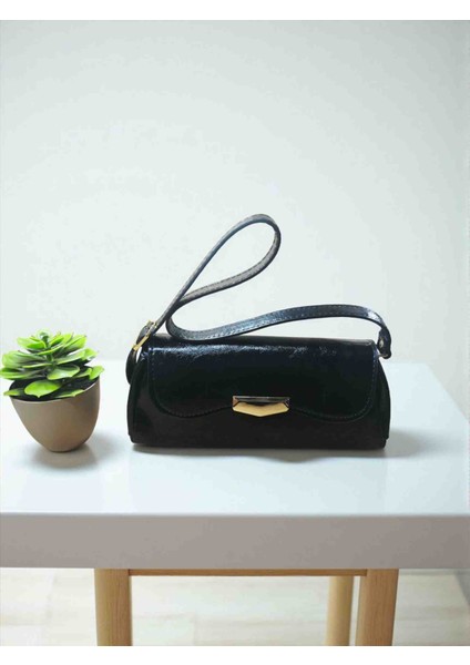 Kadın Dokulu Suni Deri Astarlı Çıt Çıt Kapama El ve Omuz Çantası