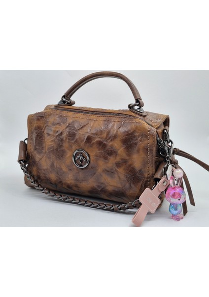 Kadın Çapraz Çantası C.BYN1074 modelleri