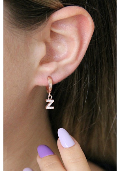 Z Harfi Sallantılı 925 Ayar Gümüş Rose Tek Küpe - 12081202