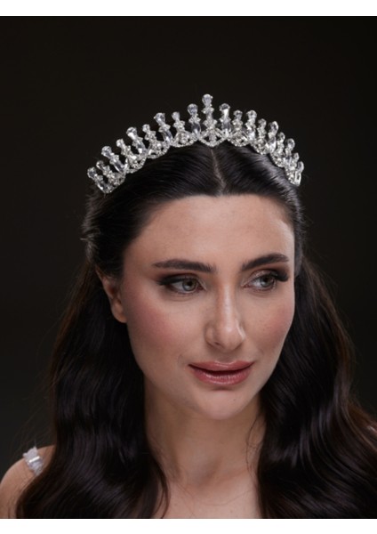 Inci Görünümlü Kristal Gelin Tacı – Zarif ve Şık Tasarım