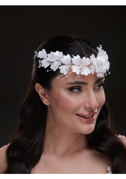 Çiçek ve Incili Gelin Taç Aksesuarı modelleri