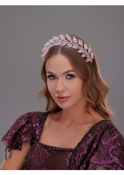 Kristal Taşlı Gelin Aksesuarı – Işıltılı ve Zarif Tasarım