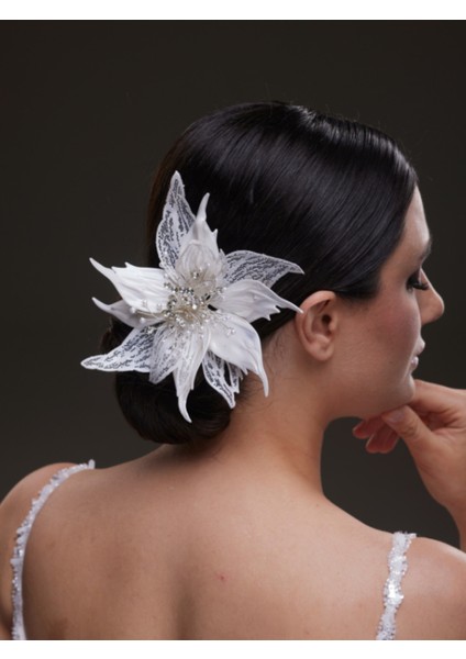 Dantel Çiçekli Taş Işlemeli Gelin Saç Aksesuarı modelleri