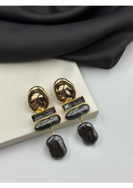 Siyah ve Gold Detaylı Taşlı Incili Sallantılı Küpe