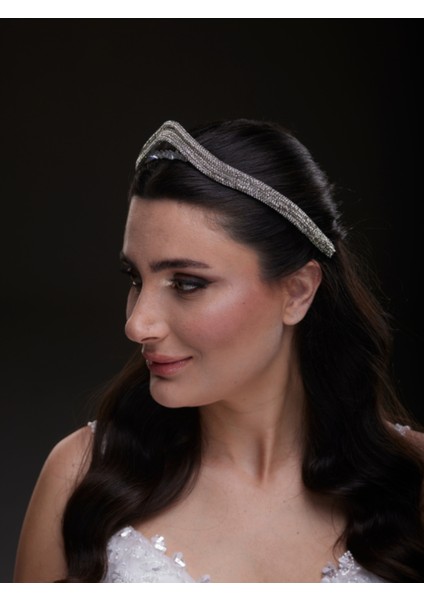 Inci ve Kristal Detaylı ve Desenli Gelin Tacı Zarif Saç Aksesuarı fiyatları