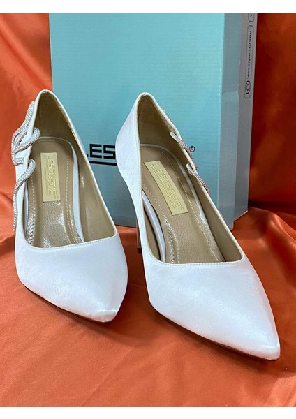 LES09 Beyaz Kadın Topuklu Ayakkabı Yılan Detaylı Stiletto modelleri