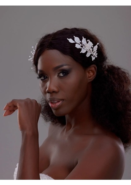 Inci ve Kristal Yaprak Detaylı Gelin Saç Tokası – Zarif Gelin Aksesuarı