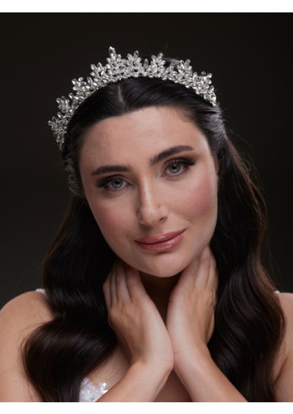 Kristal Taşlı Gelin Tacı – Zarif ve Işıltılı Prenses Model modelleri