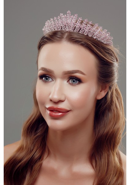 Zarif Kristal Taşlı Gelin Tacı – Minimal ve Işıltılı Tasarım