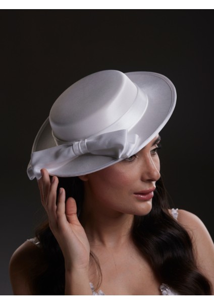 Düz Fiyonk Detaylı Klasik Beyaz Gelin, Nikah, Nişan, Özel Davet Şapkası modelleri