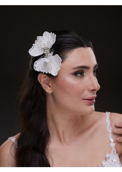 Kelebek Modeli Dantel ve Incili Gelin Saç Aksesuarı