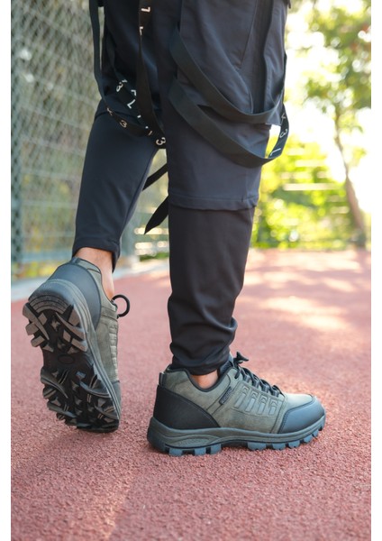 Haki Trekking Bot – Suya ve Soğuğa Dayanıklı, Koku Önleyici Astar ve Kaymaz Tabanlı Outdoor Ayakkabı
