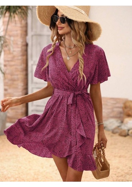 Kadın Kısa Kelebek Kollu Kruvaze Yakalı Belden Kuşaklı Kısa Desenli Süprem Elbise