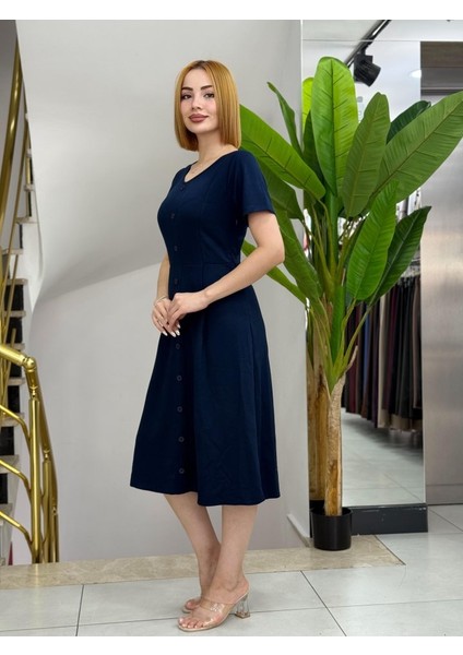 Kadın Kısa Kollu V Yakalı Önden Düğmeli A Kesim Dokuma Elbise