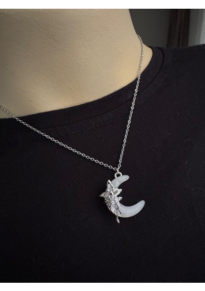 Çelik Yıldız ve Ay Figürlü Gümüş Renk Kolyeler fiyatları