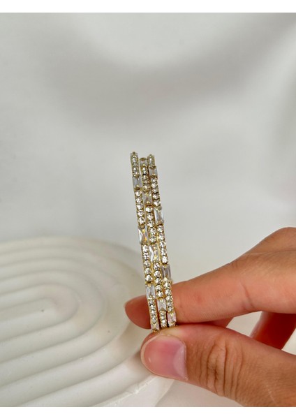 Taşlı Su Yolu Esnek Çok Katlı Şık Bileklik Altın Gümüş Renk Sevgiliye Kız Arkadaşa Hediye Kutulu fiyatları