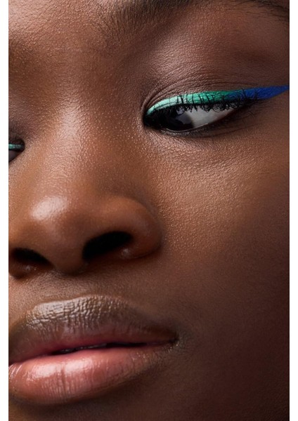 Çok Renkli, Mat, Su ile Etkin Vegan Jel Eyeliner 8.5gr fırsatları