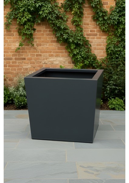 Zenith 30 cm Modern Kare Konik Saksı - İç ve Dış Mekan Dekoratif Metal Saksılık (30x35/30 cm)