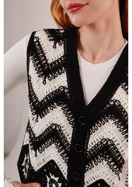 Zikzak Geçişli Triko Örme Siyah Yelek fiyatları